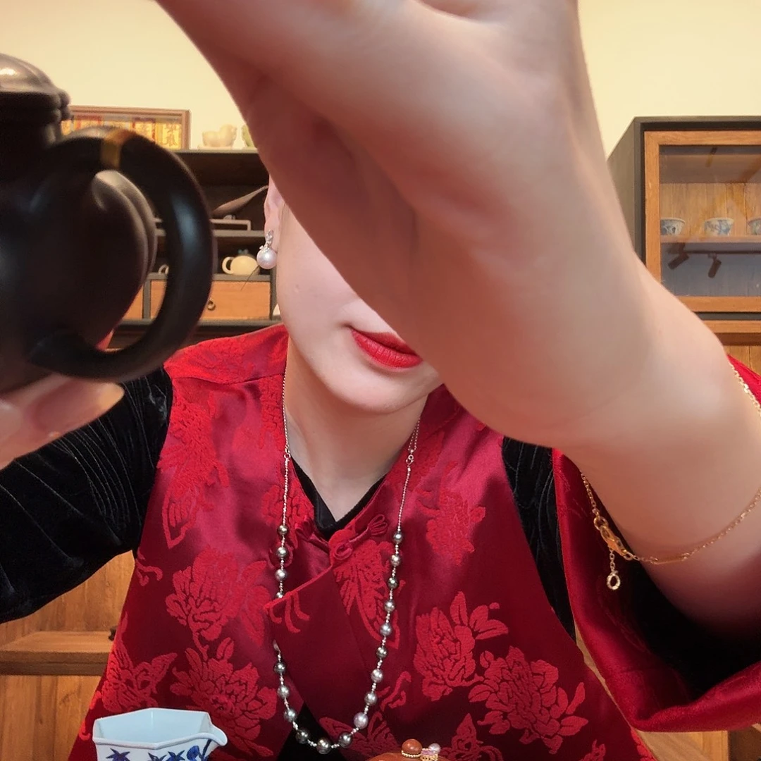 紫砂茶壶y****?22333344444555