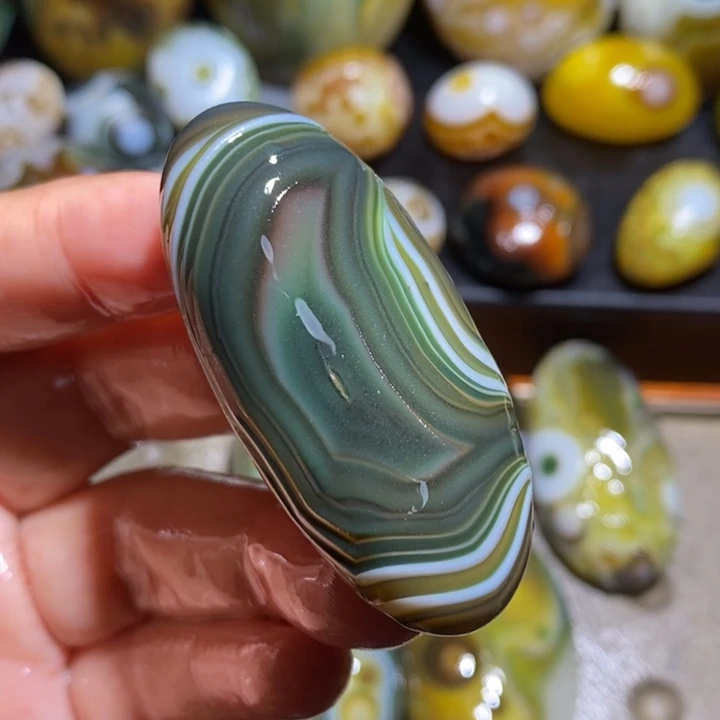 未镶嵌玛瑙/玉髓珠宝半成品97