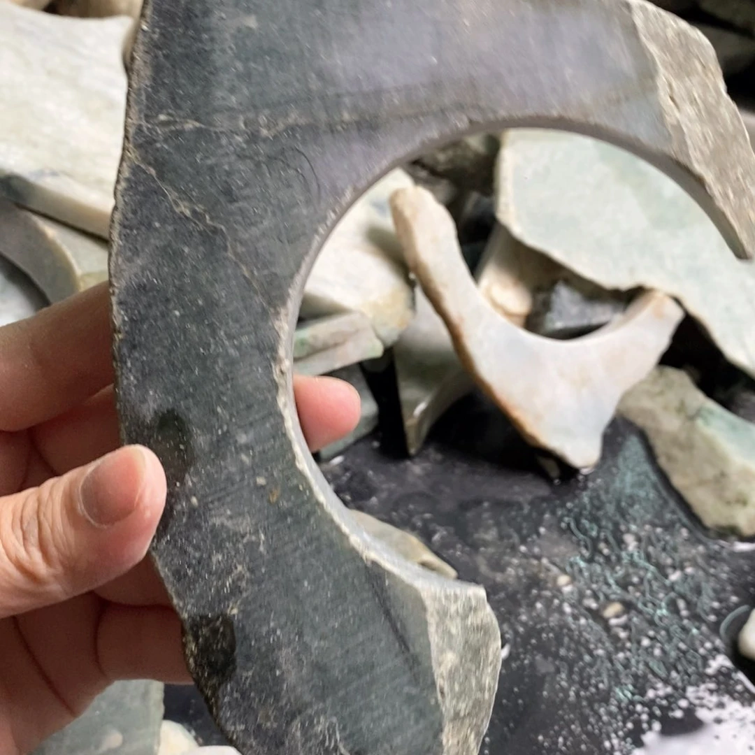 翡翠未镶嵌颈饰天然翡翠