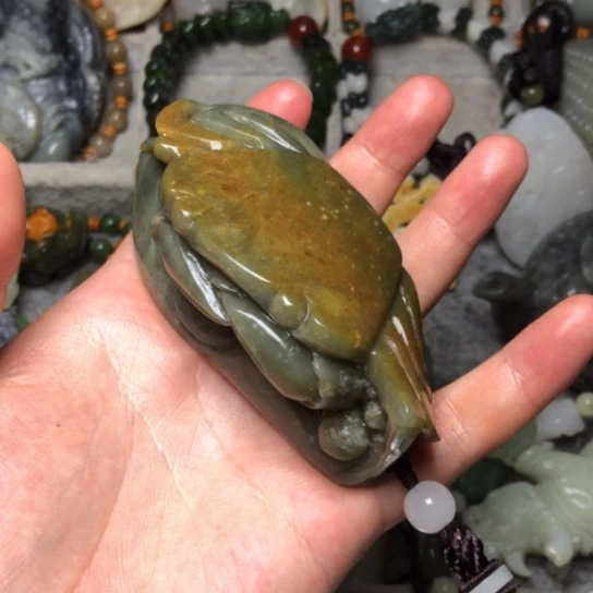 风***静和田玉未镶嵌把件总价138