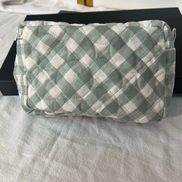 日杂风亚麻格子收纳包