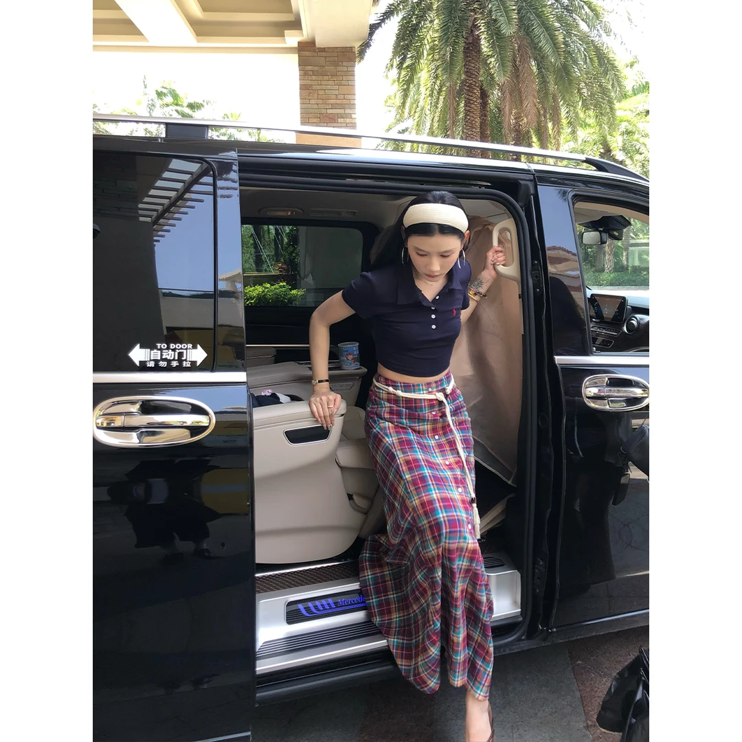 70不是七十【格调夏日】夏季棉感格子低腰A摆扣子设计感半身裙