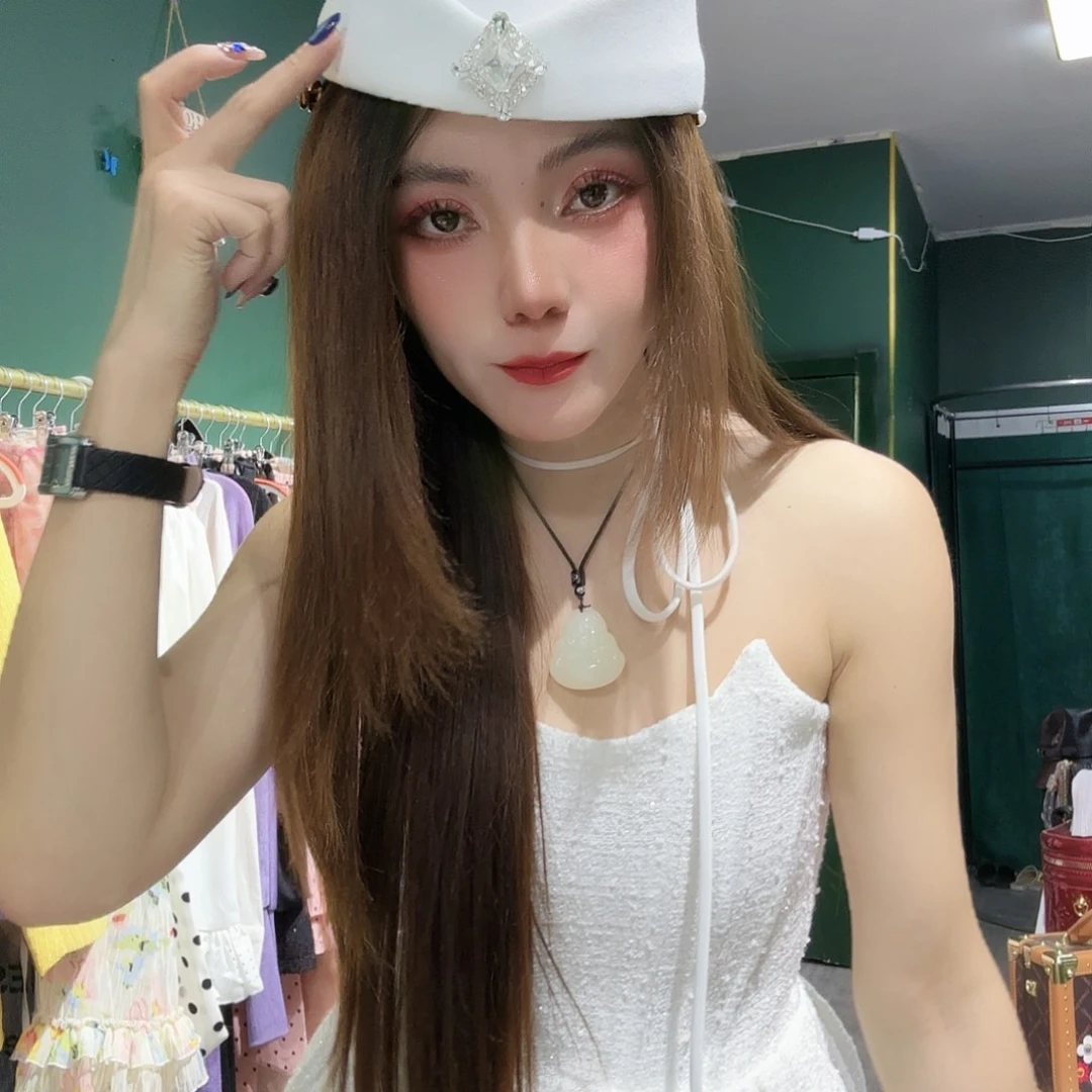 头层牛皮革赫本风白色帽子
