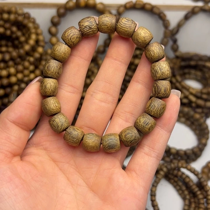 沙***狐沉香沉香碎屑种植奇楠卡1.0，9.2克