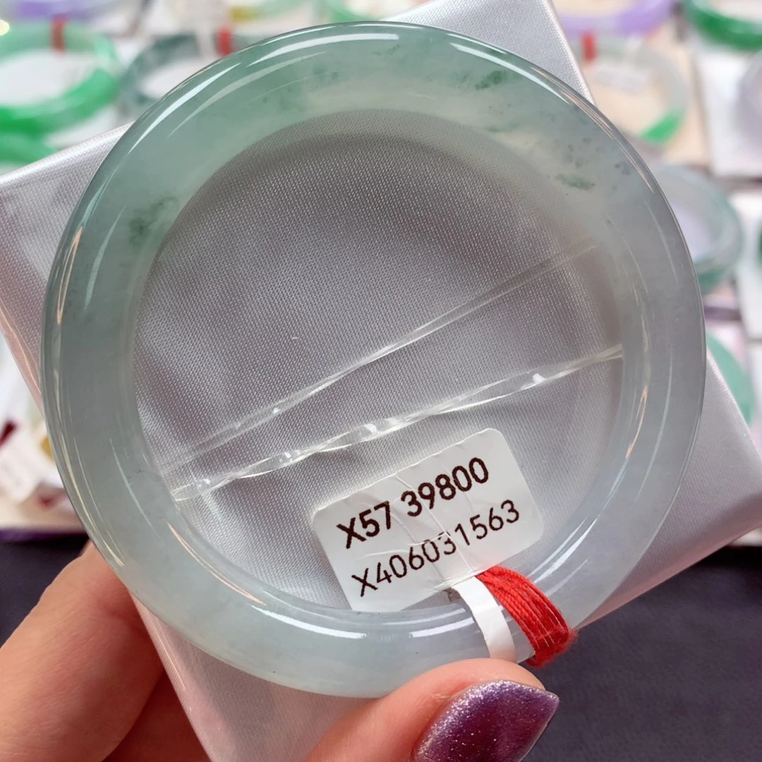 翡翠手镯（圆镯）未镶嵌40号欣