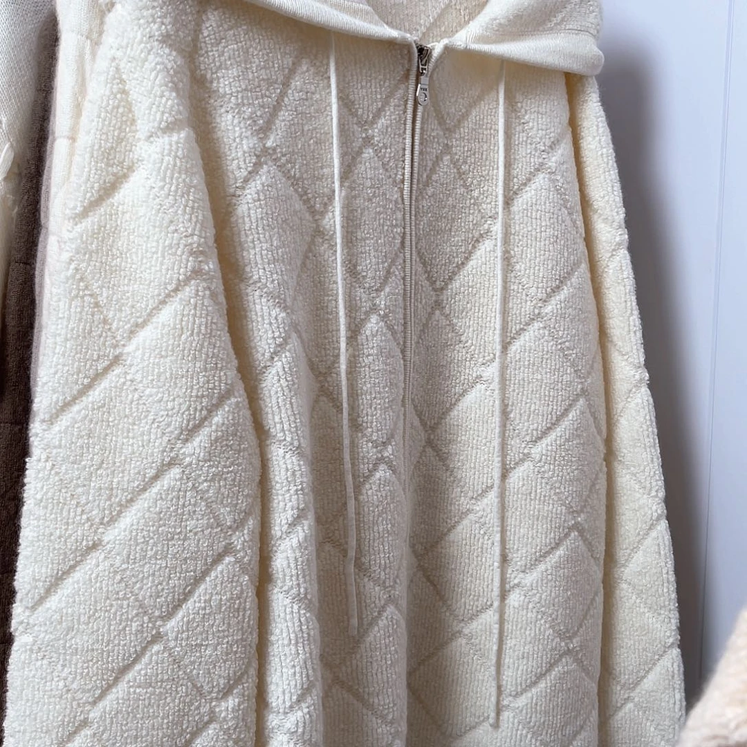 毛巾绣连帽羊绒开衫颜色可选