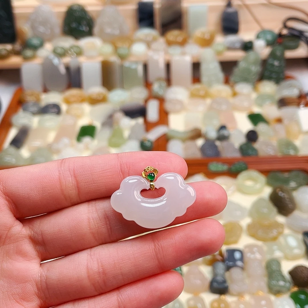 和田玉18K金镶嵌吊坠(不含链)