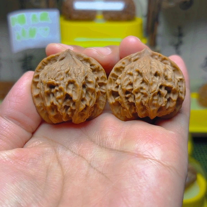 文玩核桃吊坠盘山