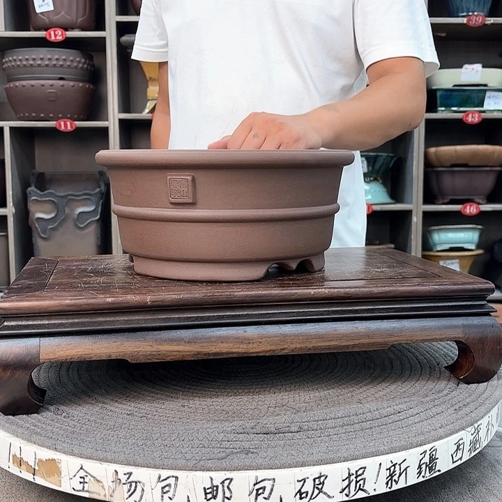 紫砂花盆紫砂的颜色很好看