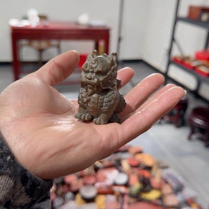 摆件橄榄核红木工艺品底座等