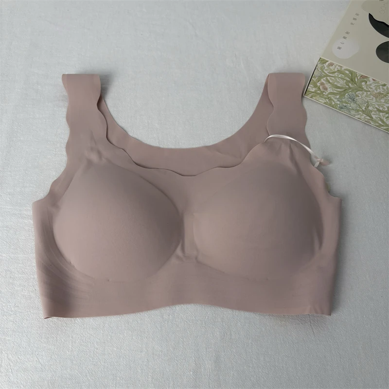 夏季女宽肩带内衣花瓣拥抱围舒适透气文胸9209