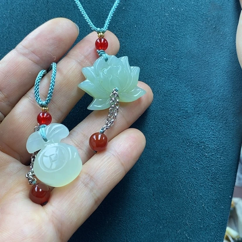 【闪购商品】蛇纹石玉未镶嵌吊坠