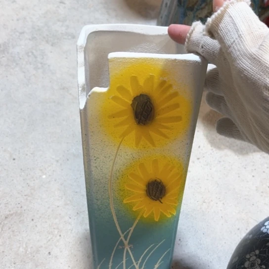 罐默认微瑕，有孔编号17-228