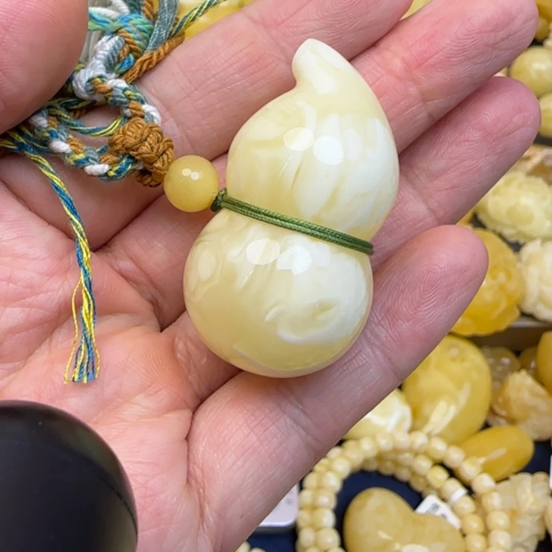 未镶嵌颈饰蜜蜡天然蜜蜡