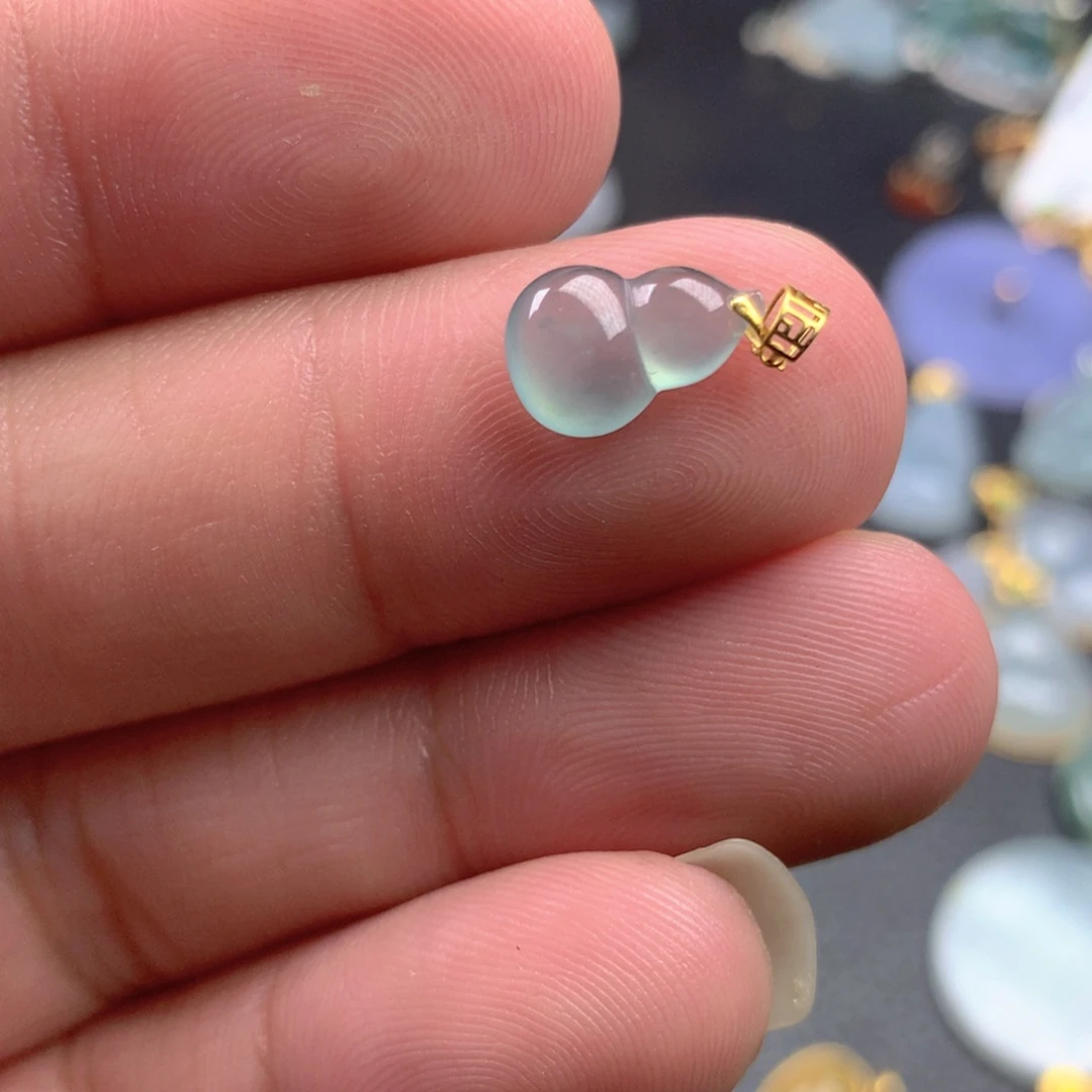 【闪购商品】颈饰18K金镶嵌翡翠翡翠