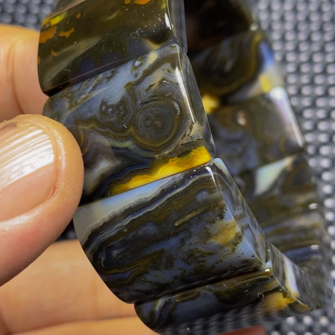 玛瑙/玉髓颈饰未镶嵌怀**乡