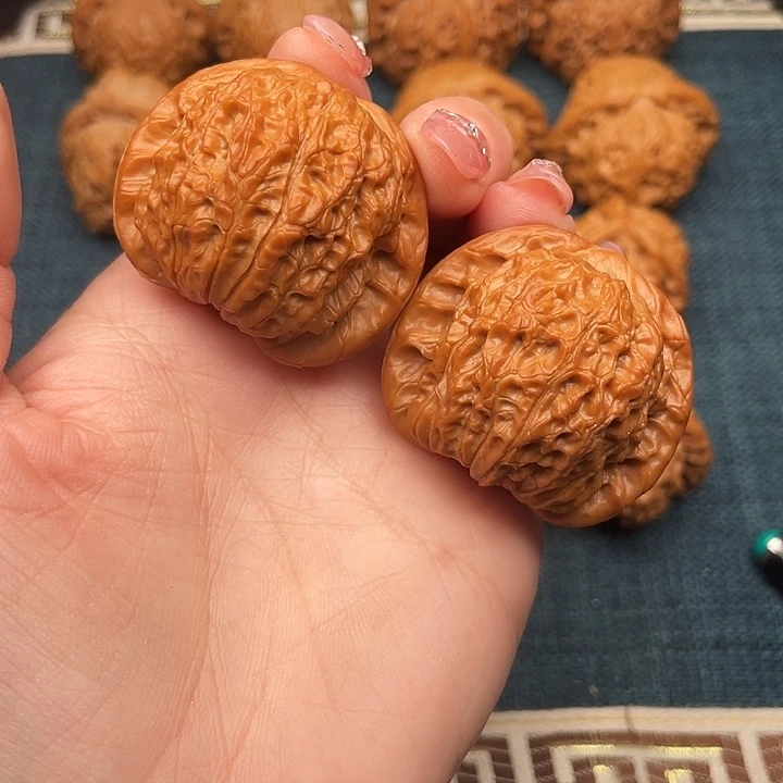 一****文玩核桃把件全品血麒麟40