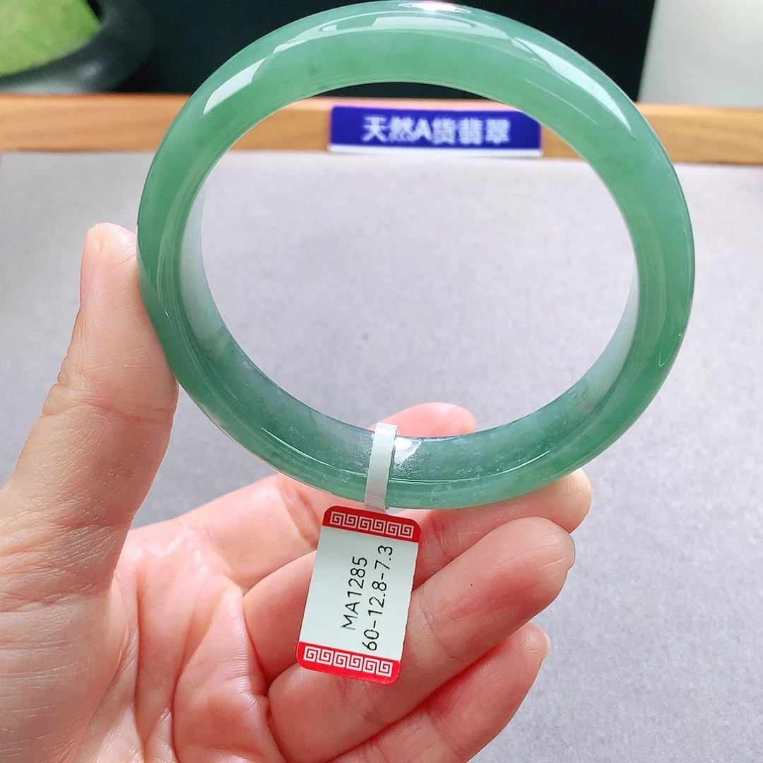 未镶嵌手镯翡翠天然翡翠手镯a货