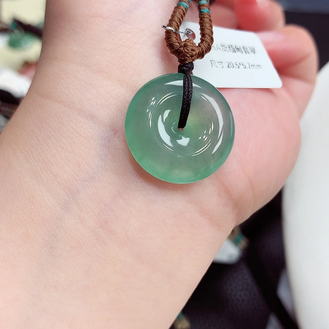 翡翠未镶嵌颈饰翡翠71，20.5/5.7