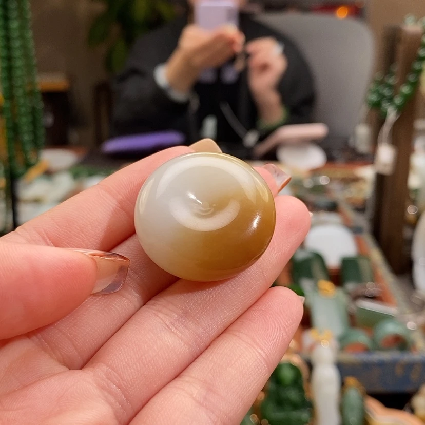 【闪购商品】吊坠(赠链)未镶嵌和田玉