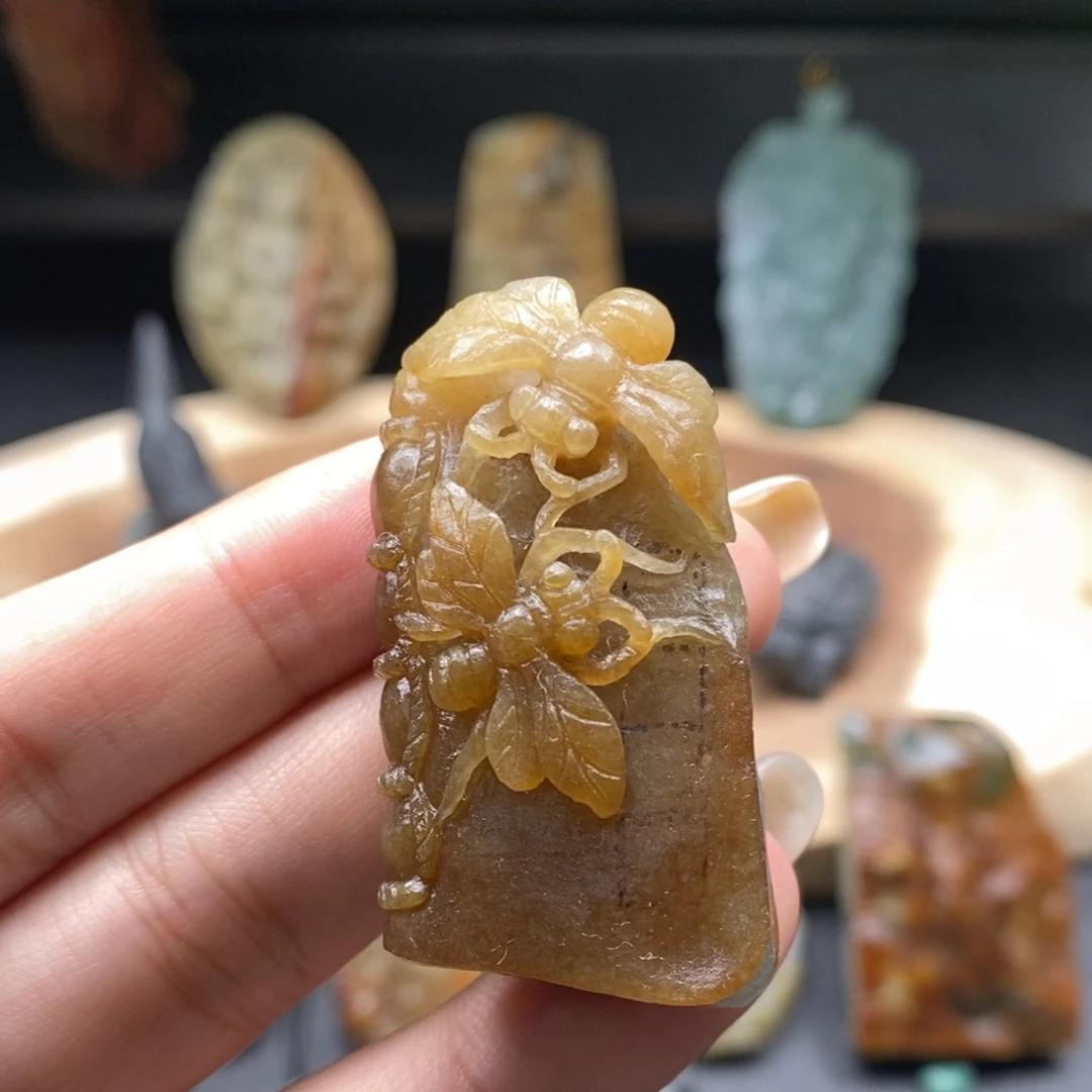 定制翡翠未镶嵌翡翠