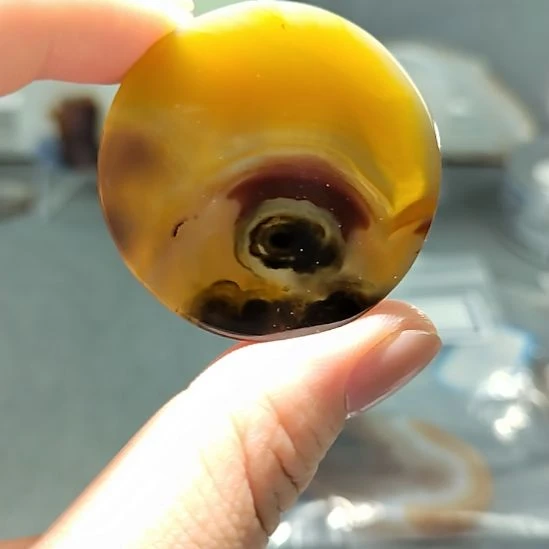 玛瑙/玉髓未镶嵌颈饰天眼
