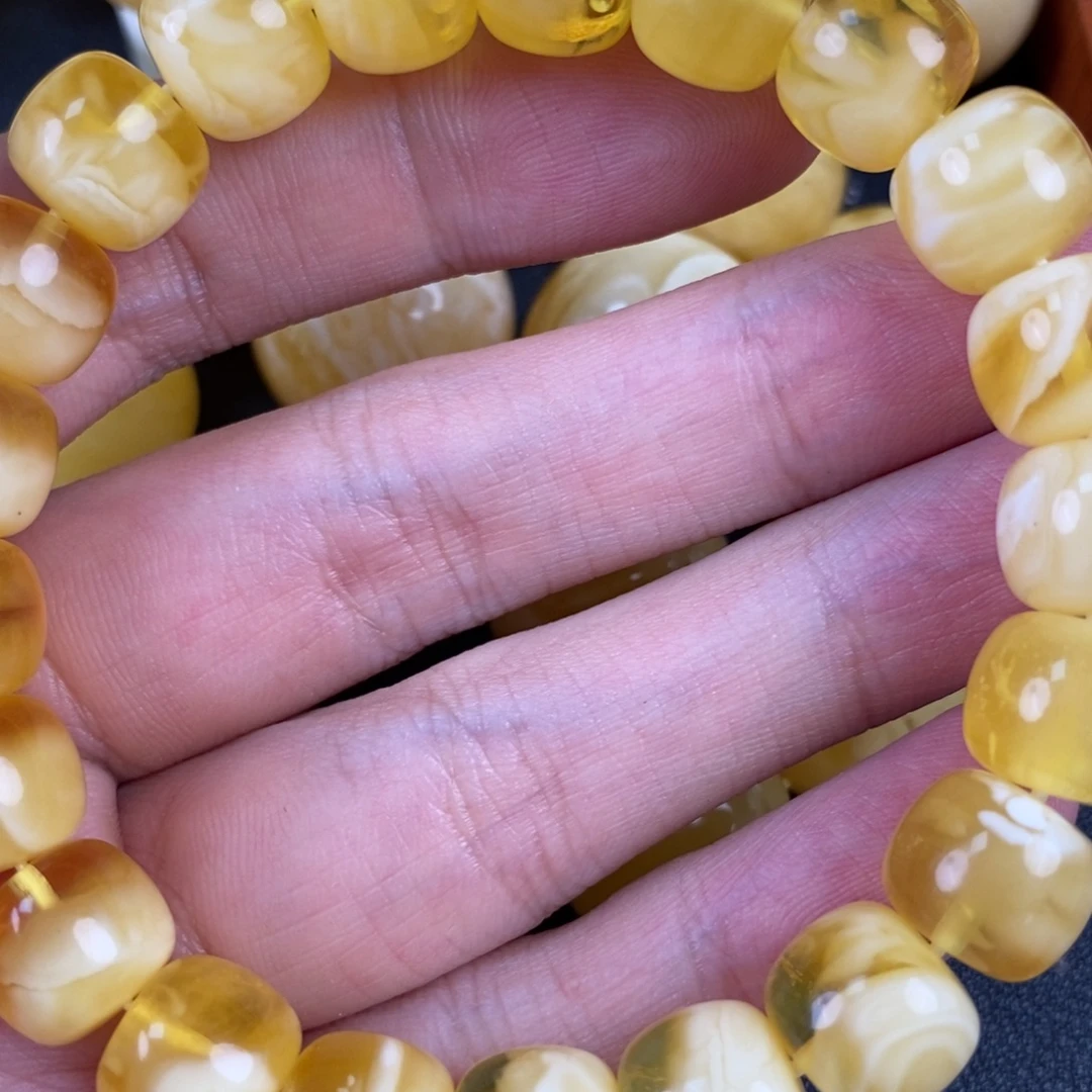 琥珀未镶嵌珠宝奇石58