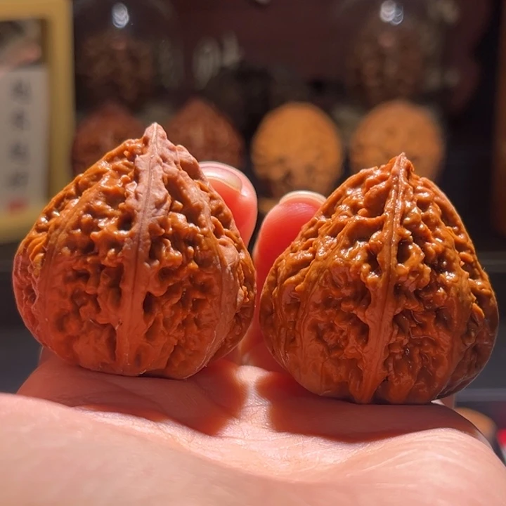 文玩核桃吊坠蚂蚁草莓33