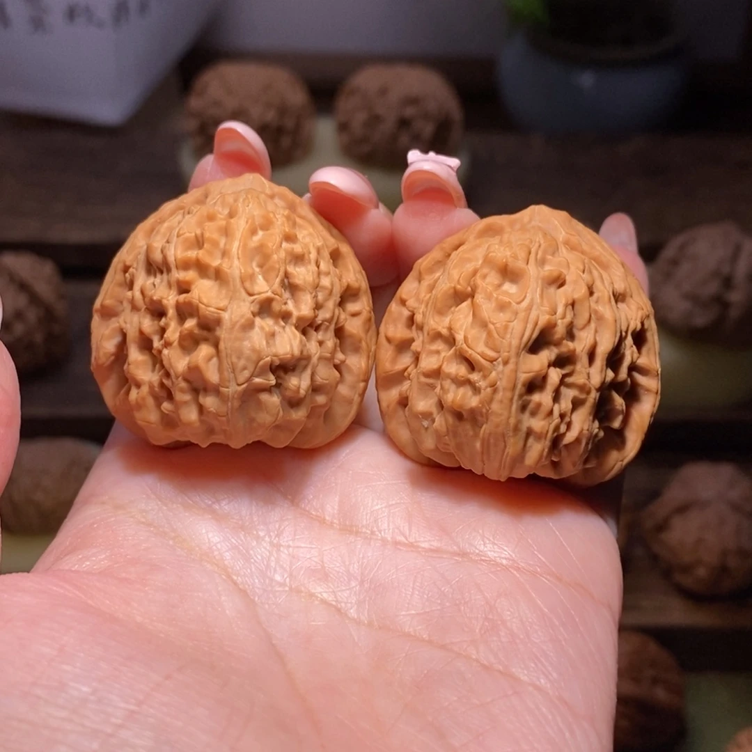 文玩核桃吊坠全品37三角白