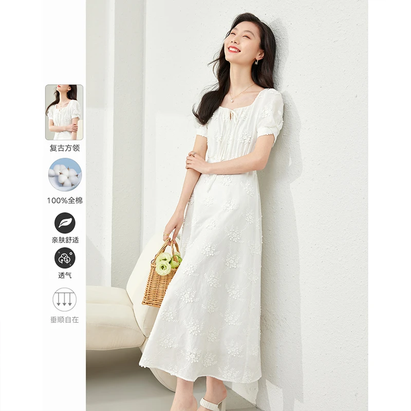 *梵希蔓优雅淑女小白裙立体绣花设计连衣裙M6938