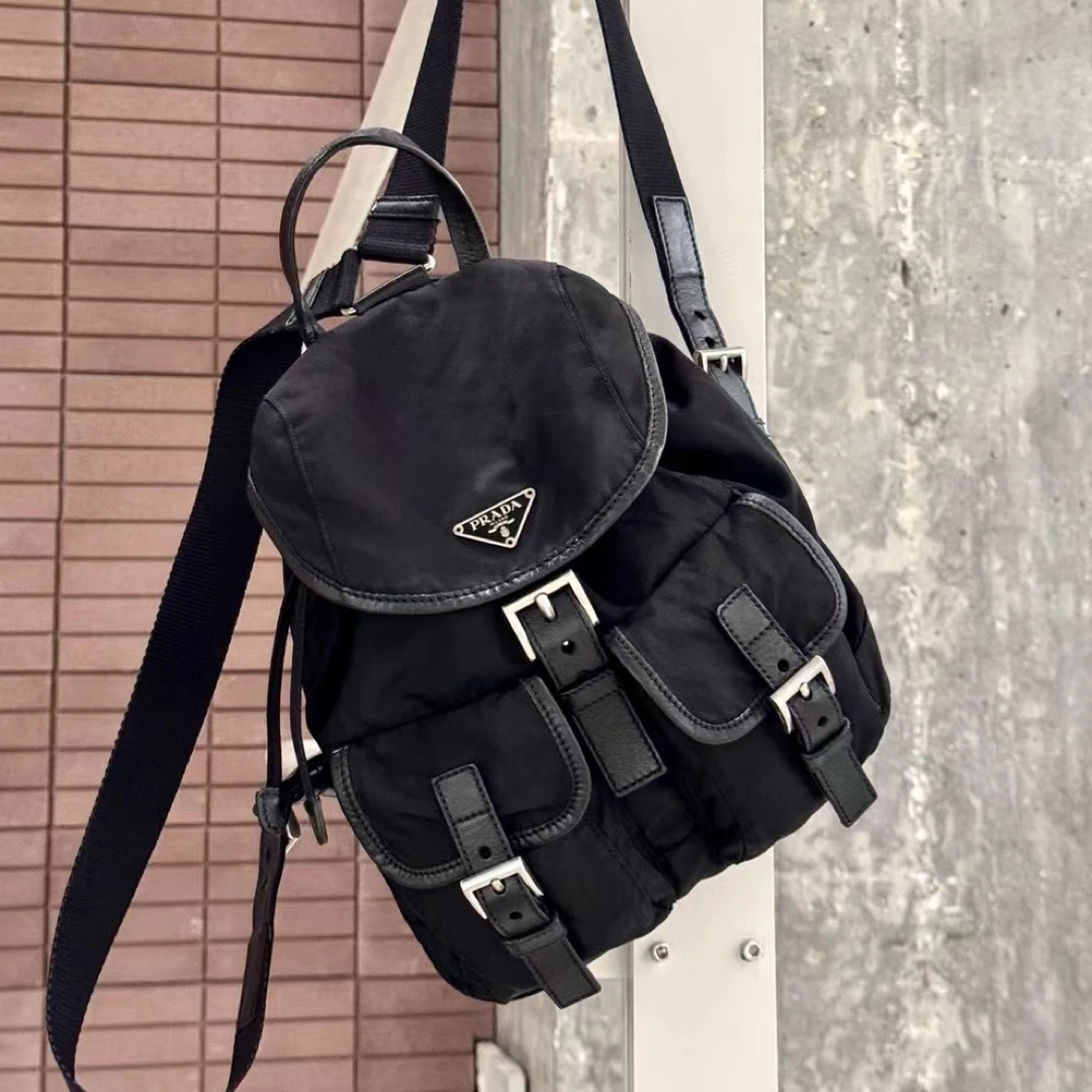95新 Prada/普拉达 觅时/三角标皮带扣双兜双肩包/118320