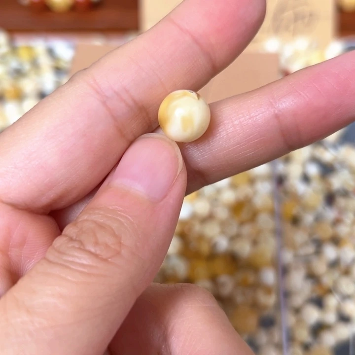 裸石蜜蜡未镶嵌9.9mm一个