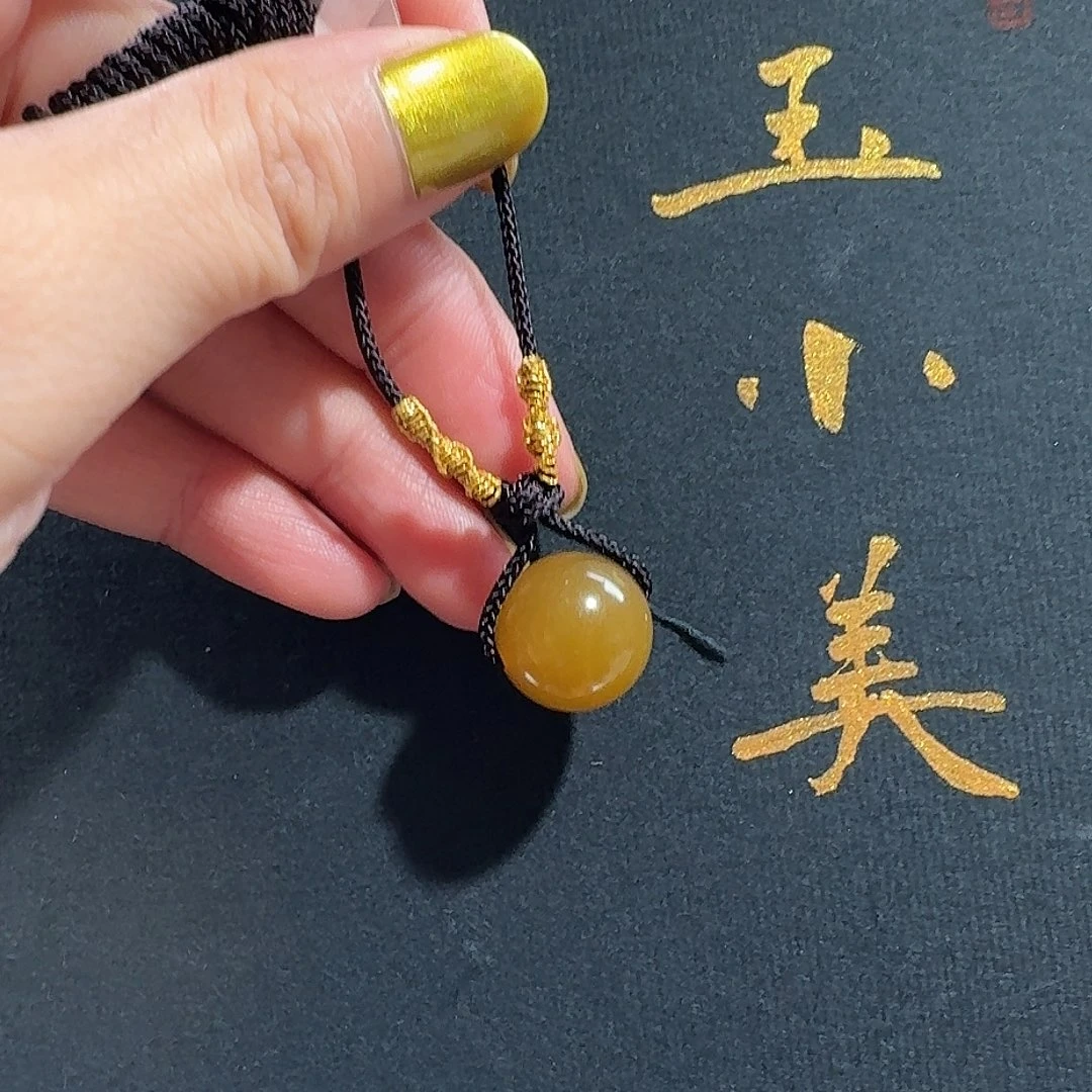 颈饰未镶嵌和田玉鸡油黄14