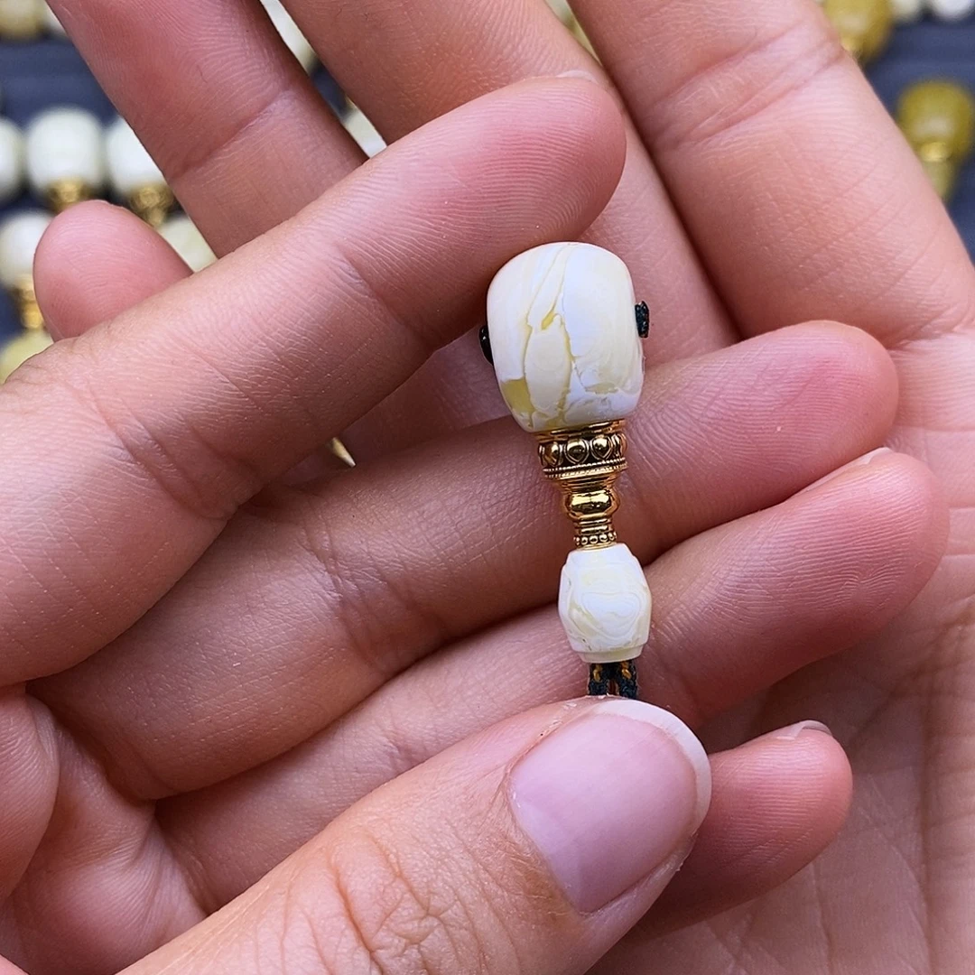 常***边琥珀18K金镶嵌裸石11mm 蜜蜡三通