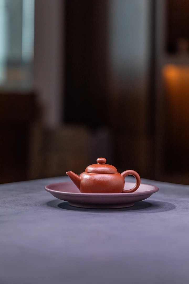 梅红存 全手工制作 小水平壶 容量55CC 原矿朱泥