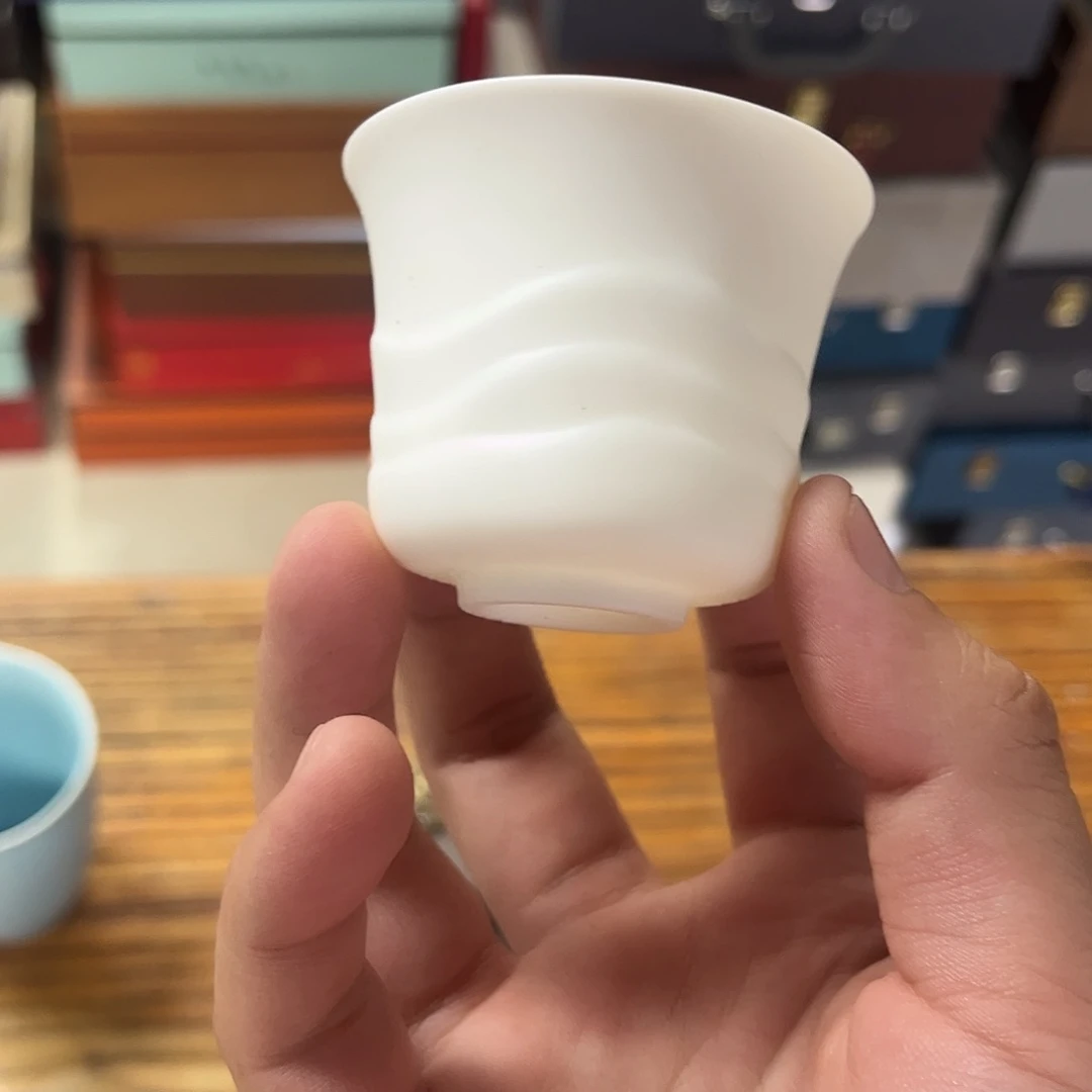 孤品茶具套装等。