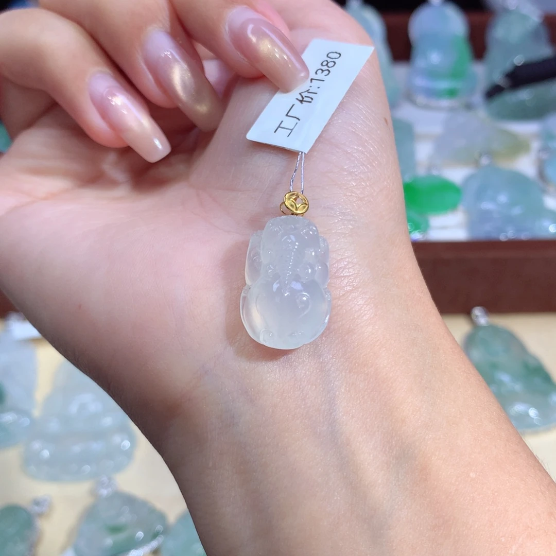 吊坠(不含链)18K金镶嵌翡翠