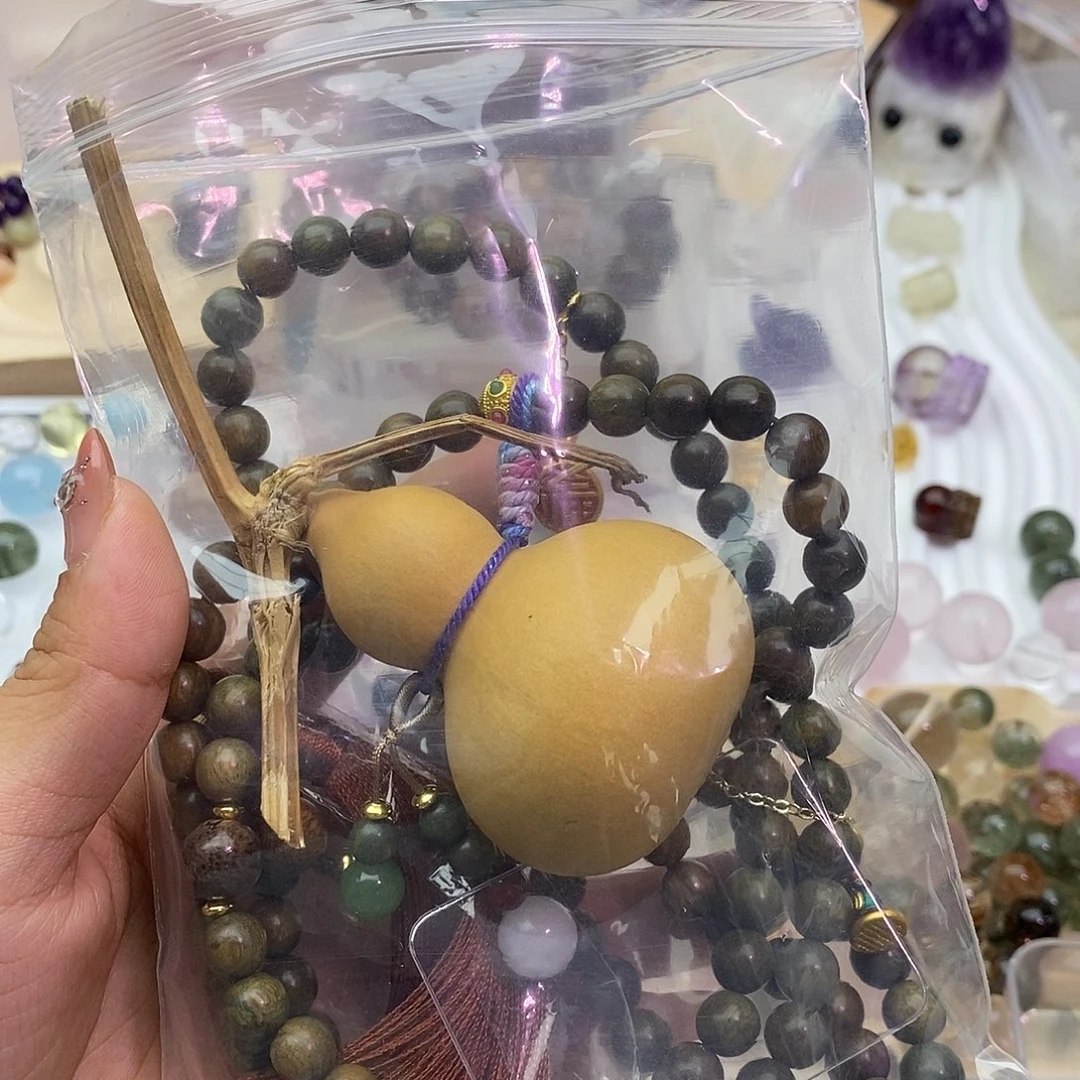 喵***子未镶嵌手链水晶多样性发一