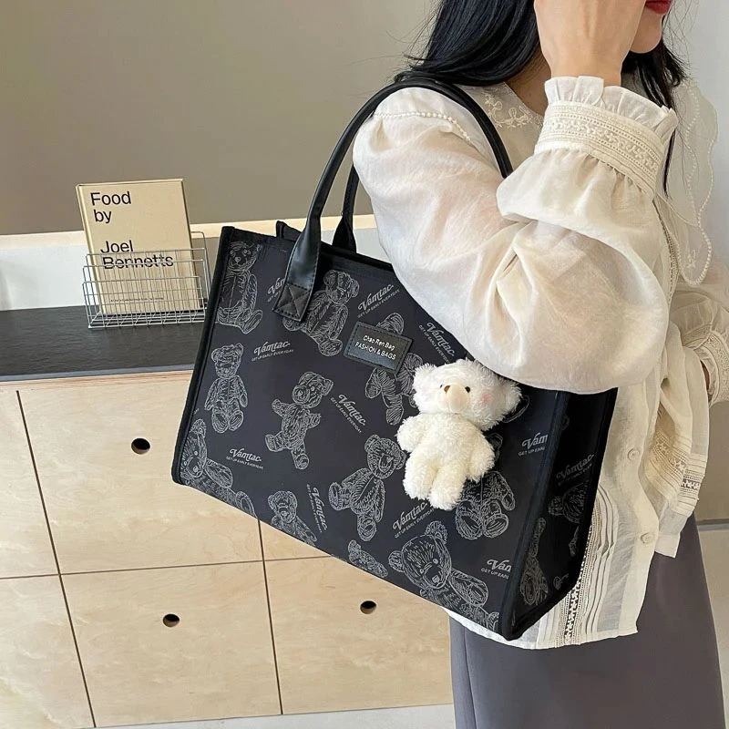 托特包女大容量硬底立体2025新款短途旅行小众高级感手提轻便大包