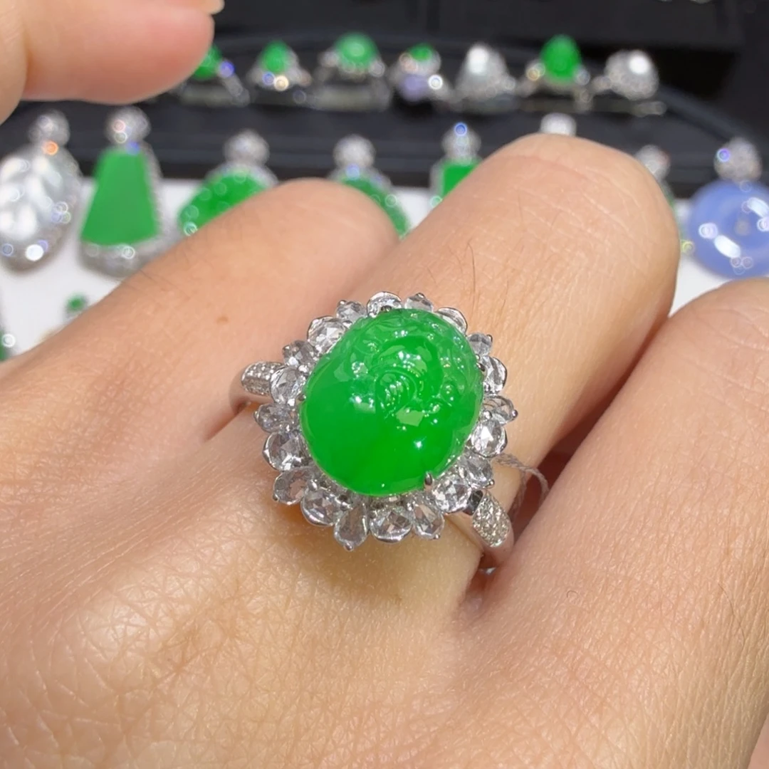 翡翠18K金镶嵌戒指收到货48小时鉴赏期