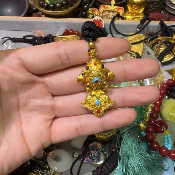 合成立方氧化锆铜合金小金鱼吊坠