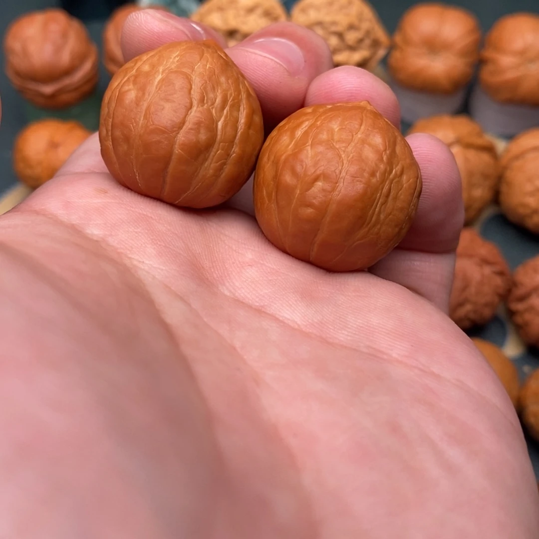 文玩核桃把件龙珠