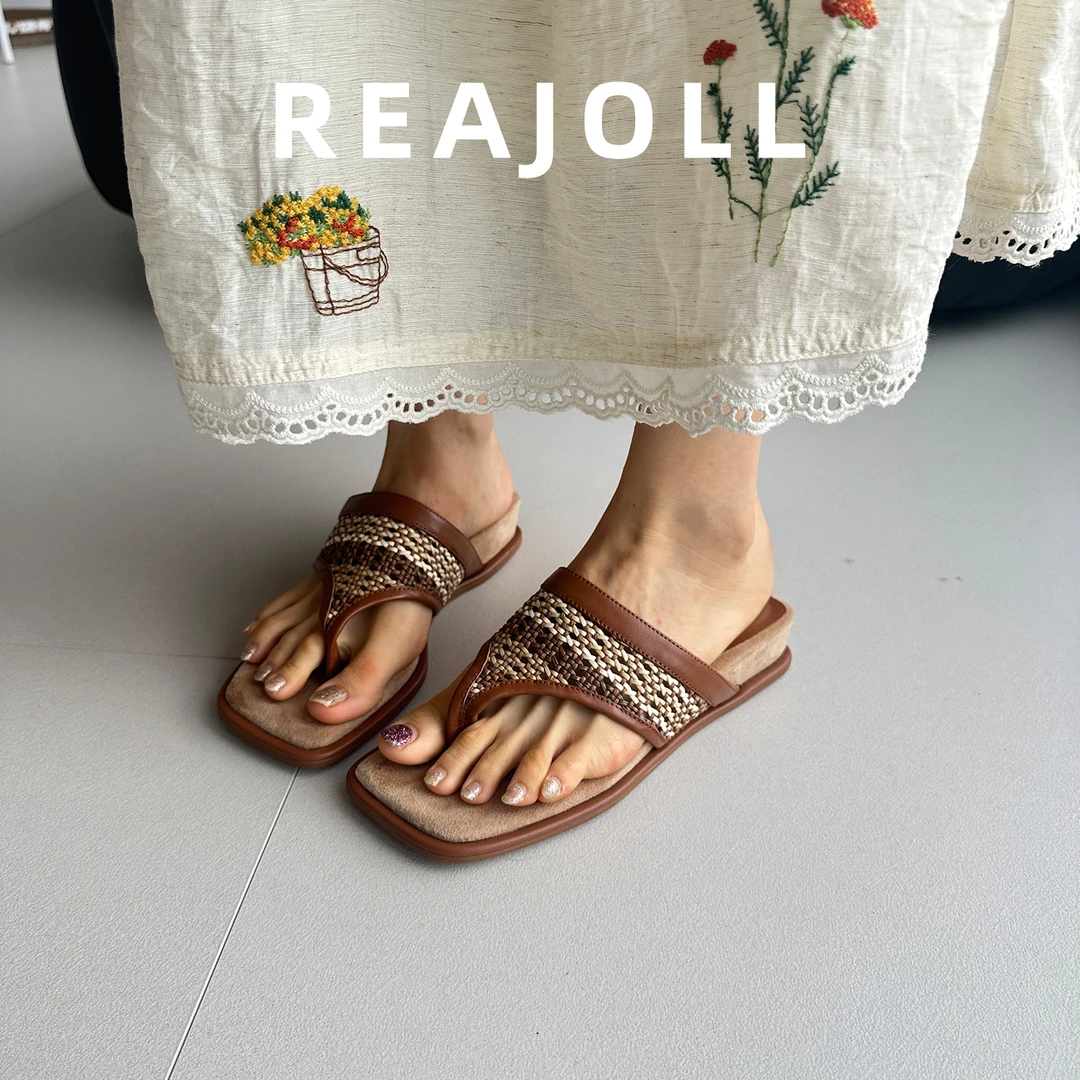 拖鞋女夏外穿2025新款人字拖度假风编织配裙子绝美不累脚半拖凉拖