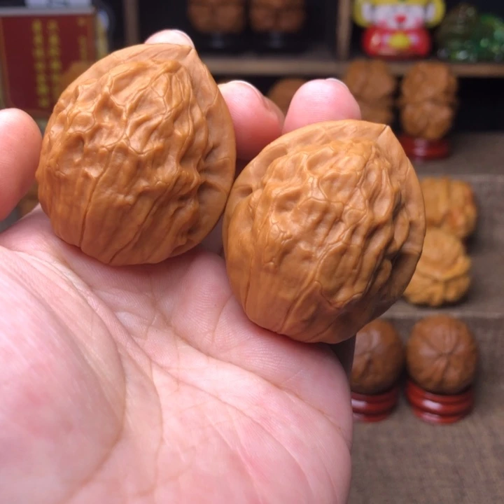 文玩核桃把件14云纹桃心39