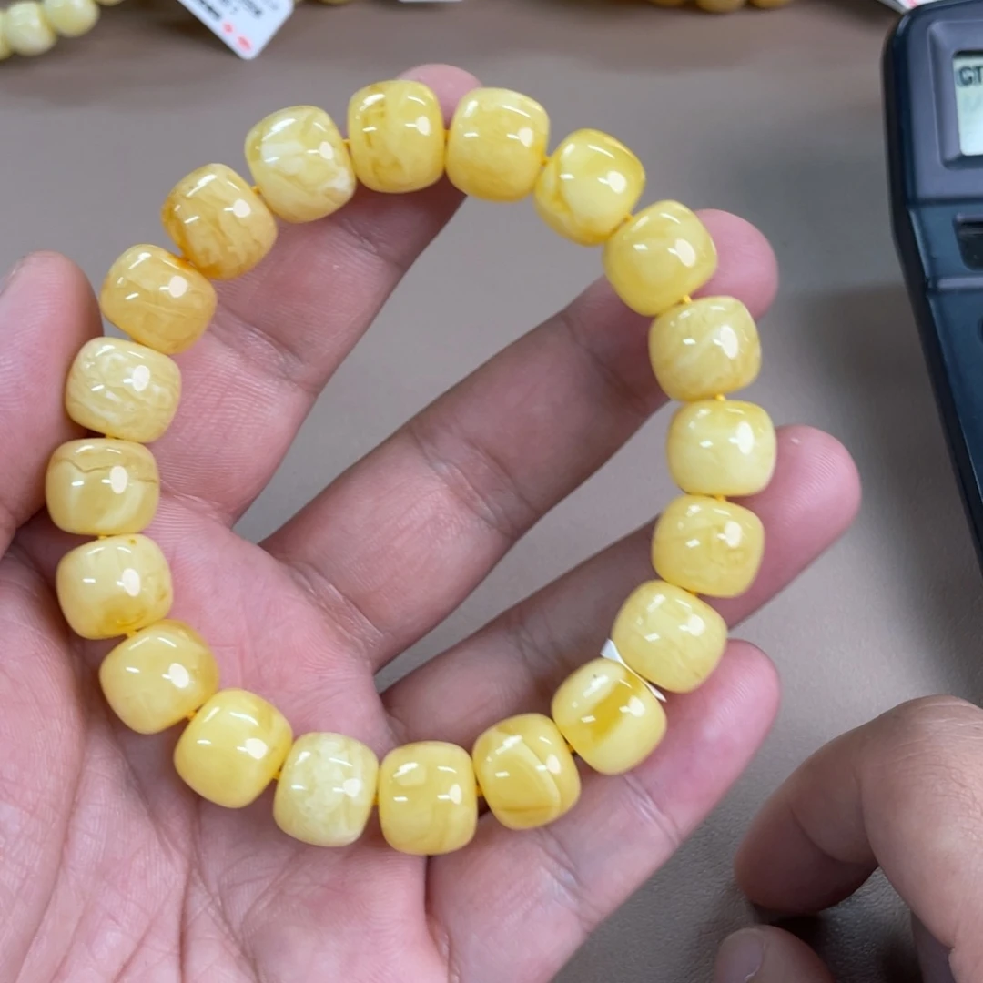 琥珀裸石未镶嵌13800000000