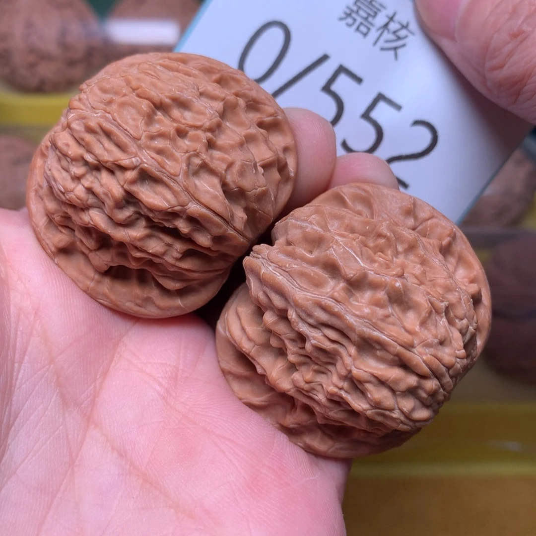 文玩核桃把件山地正磨40