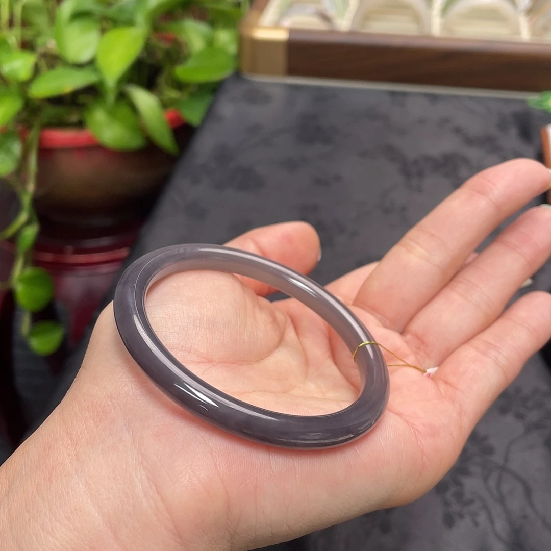 和田玉未镶嵌手镯-帝紫