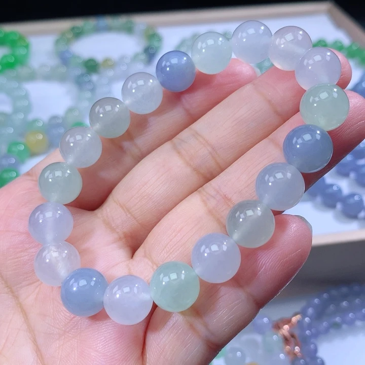 翡翠手链未镶嵌翡翠