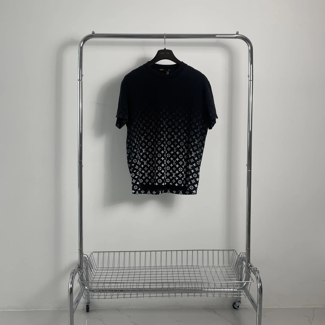 全新未使用 LouisVuitton/路易威登 满印渐变短袖 yy00599 /xxl