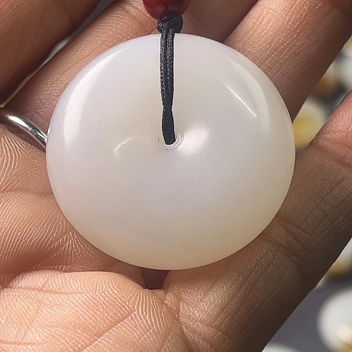 用***4和田玉（白玉）未镶嵌颈饰